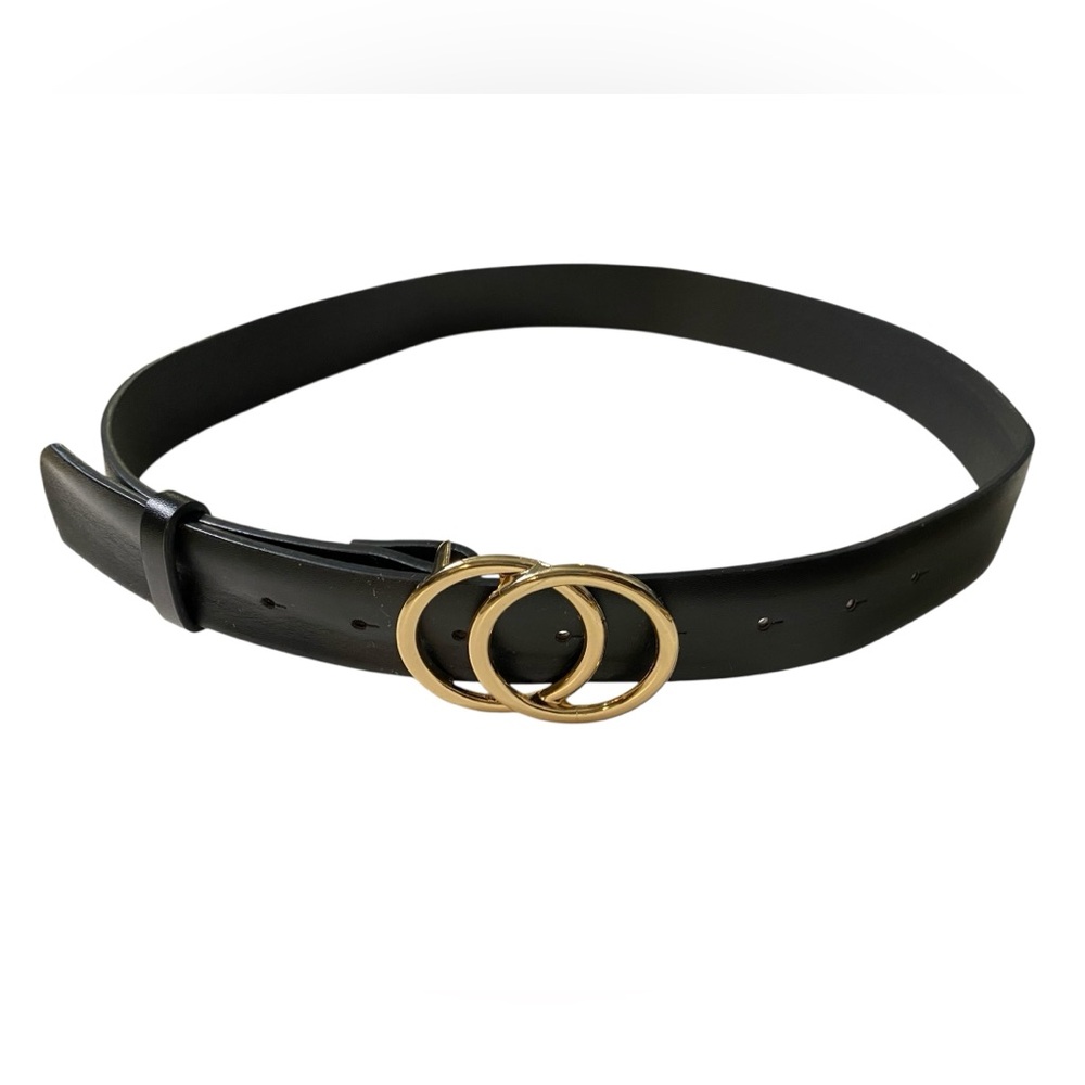 Sophisticated Black Belt with Dual Gold Rings